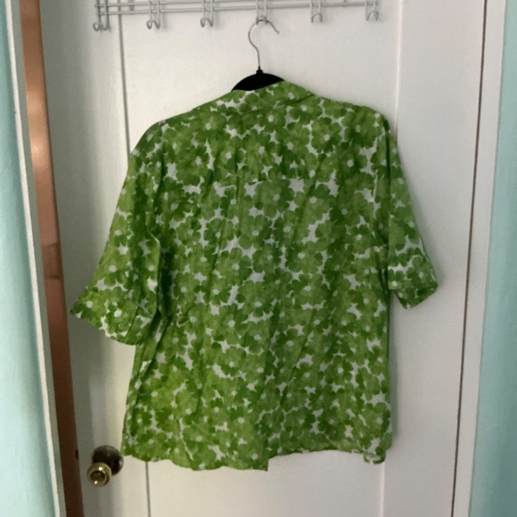 Vintage Green Floral Button-Up Blouse | Short Sleeve Lightweight Top, Size 2XL - Picture 5 of 6